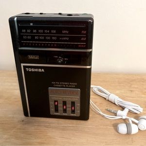 Vintage Toshiba AM/FM Stereo Radio Cassette Player Model KT-4038